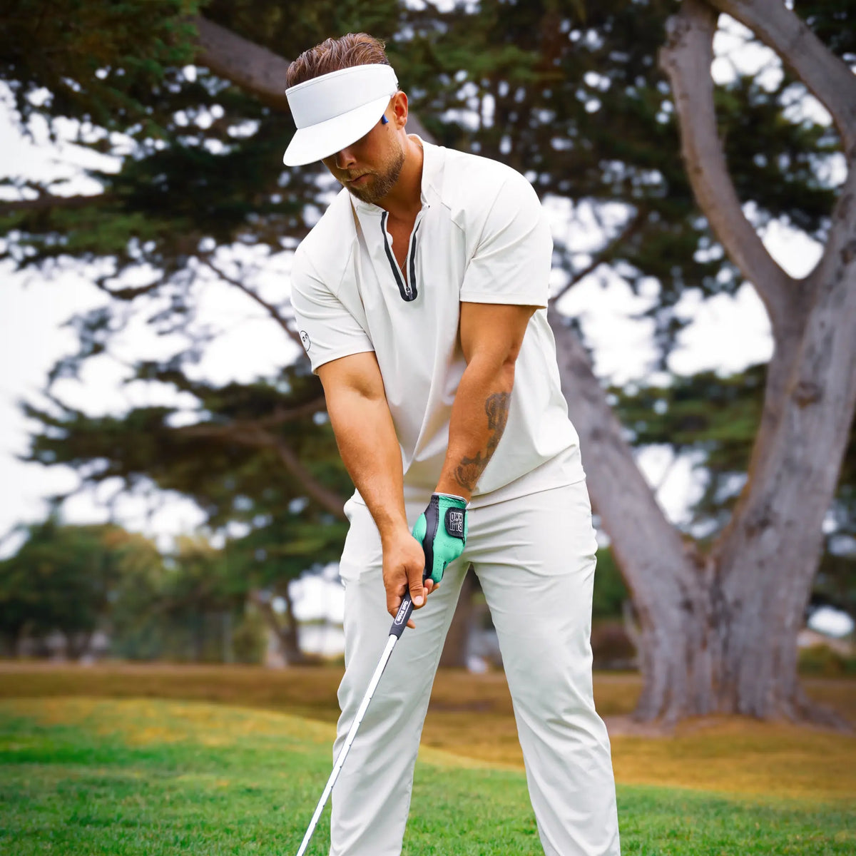 THE 5TH AVE GOLF GLOVE